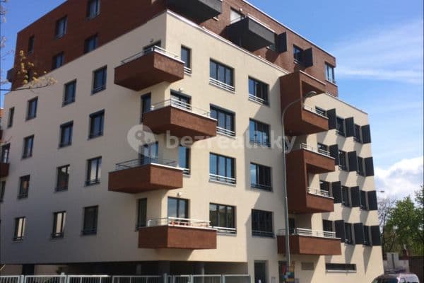 2 bedroom with open-plan kitchen flat to rent, 99 m², Na Maninách, Praha 7