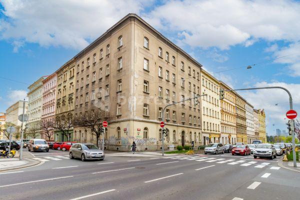 4 bedroom flat to rent, 126 m², Legerova, Praha 2