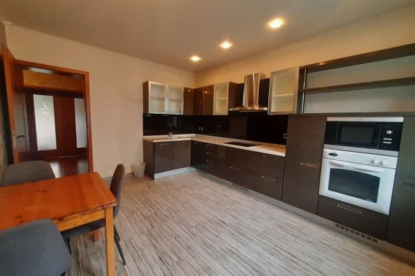3 bedroom with open-plan kitchen flat to rent, 97 m², Přemyšlenská, 3 bedroom with open-plan kitchen flat to rent, 97 m², Přemyšlenská,