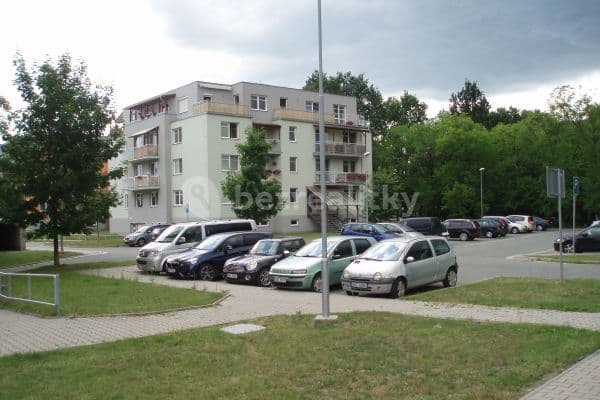 1 bedroom with open-plan kitchen flat to rent, 46 m², Dubová, Pardubice