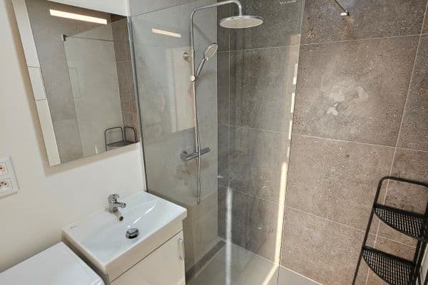 2 bedroom flat to rent, 60 m², Pod dálnicí, Praha 2 bedroom flat to rent, 60 m², Pod dálnicí, Praha