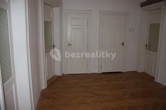 3 bedroom flat to rent, 91 m², Lužická, Prague, Prague