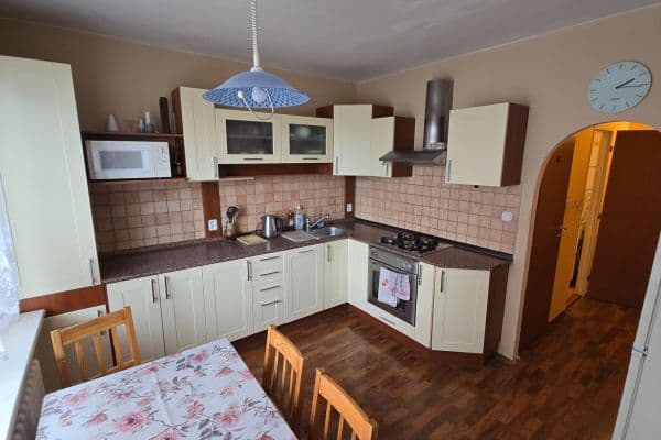 3 bedroom flat to rent, 76 m², Rerychova, Brno 3 bedroom flat to rent, 76 m², Rerychova, Brno