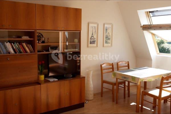 Studio flat to rent, 46 m², Komořanská, Praha 12 Studio flat to rent, 46 m², Komořanská, Praha 12