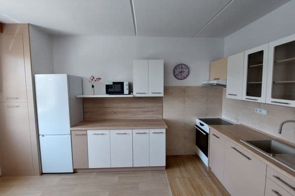 1 bedroom flat to rent, 52 m², Jana Zajíce, Pardubice III 1 bedroom flat to rent, 52 m², Jana Zajíce, Pardubice III