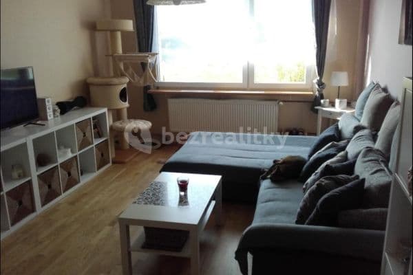 3 bedroom flat to rent, 80 m², Bratronice 3 bedroom flat to rent, 80 m², Bratronice