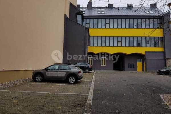 garage to rent, 14 m², Zenklova, Prague, Prague