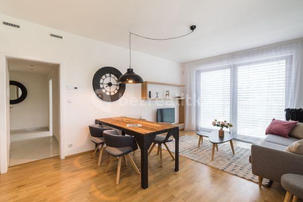1 bedroom with open-plan kitchen flat to rent, 60 m², Mozartova, Hlavní město Praha