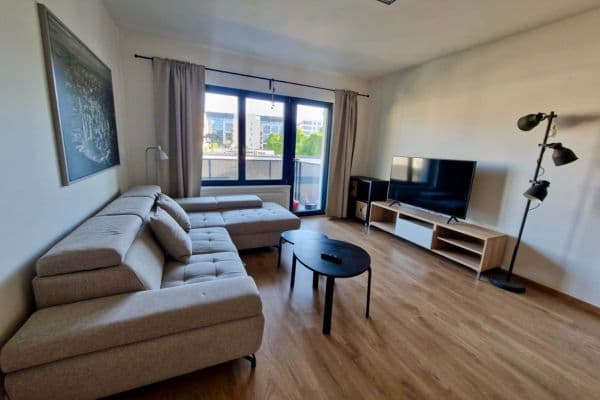 1 bedroom with open-plan kitchen flat to rent, 52 m², Nyklíčkova, Praha 5 1 bedroom with open-plan kitchen flat to rent, 52 m², Nyklíčkova, Praha 5