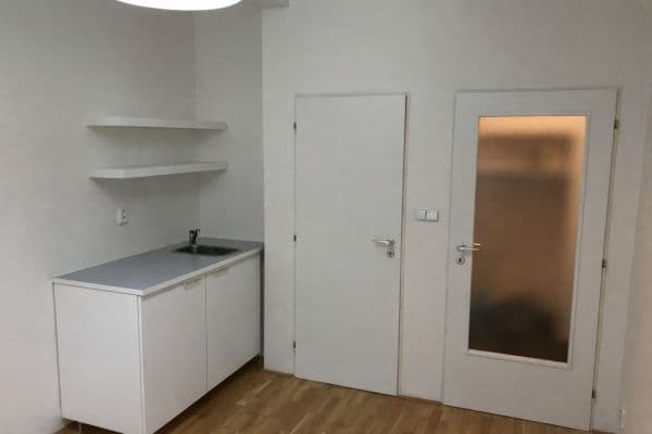 Studio flat to rent, 18 m², Přístavní, Studio flat to rent, 18 m², Přístavní,