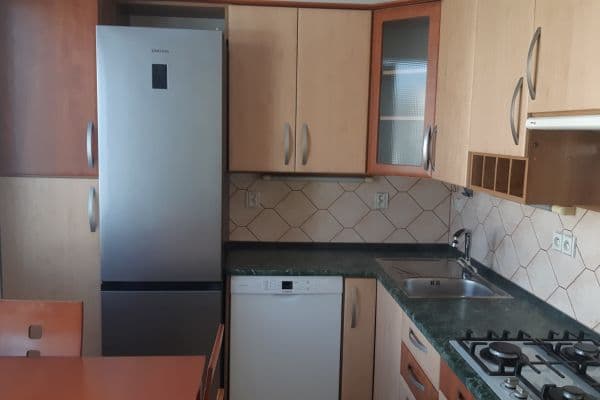 2 bedroom flat to rent, 65 m², K Sokolovně, Hradec Králové 2 bedroom flat to rent, 65 m², K Sokolovně, Hradec Králové
