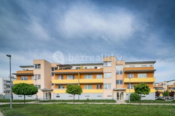 1 bedroom with open-plan kitchen flat to rent, 60 m², Federova, Praha 1 bedroom with open-plan kitchen flat to rent, 60 m², Federova, Praha