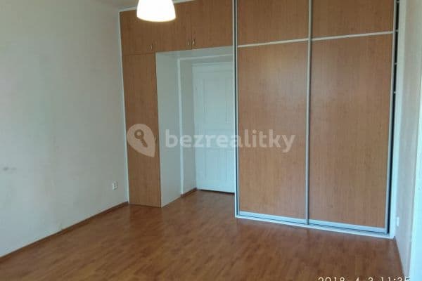 3 bedroom flat to rent, 90 m², U Balabenky, Praha