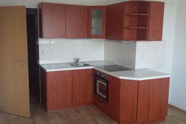 1 bedroom with open-plan kitchen flat to rent, 45 m², Hradecká, 1 bedroom with open-plan kitchen flat to rent, 45 m², Hradecká,