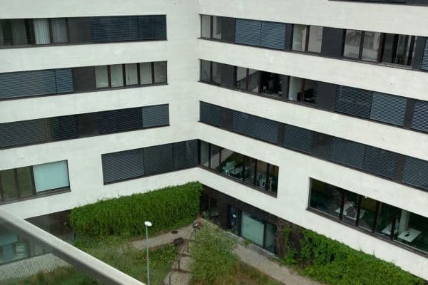 2 bedroom with open-plan kitchen flat to rent, 124 m², Vojenova, Praha 2 bedroom with open-plan kitchen flat to rent, 124 m², Vojenova, Praha