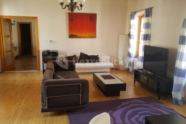 3 bedroom flat to rent, 120 m², Pernštýnská, Pardubice I