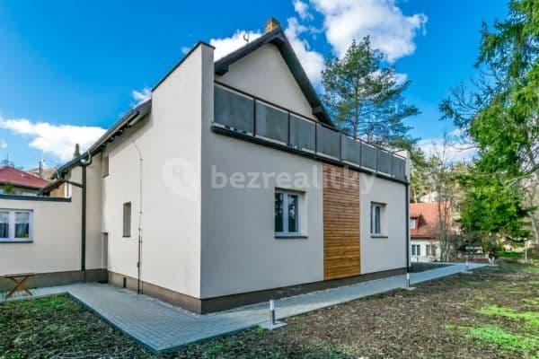 1 bedroom flat to rent, 46 m², Nad Zlíchovem, Hlavní město Praha