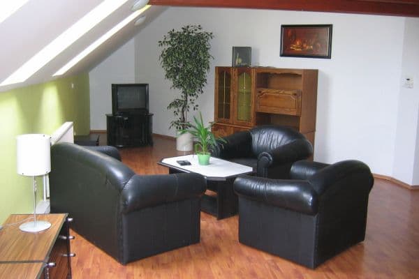 3 bedroom with open-plan kitchen flat to rent, 150 m², Koželužská, Olomouc, Olomoucký Region 3 bedroom with open-plan kitchen flat to rent, 150 m², Koželužská, Olomouc, Olomoucký Region