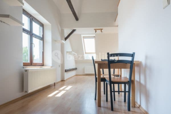 Studio flat to rent, 39 m², Pardubická, Přelouč Studio flat to rent, 39 m², Pardubická, Přelouč