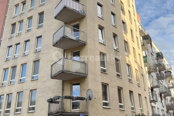 1 bedroom with open-plan kitchen flat to rent, 51 m², Pešlova, Prague, Prague 1 bedroom with open-plan kitchen flat to rent, 51 m², Pešlova, Prague, Prague