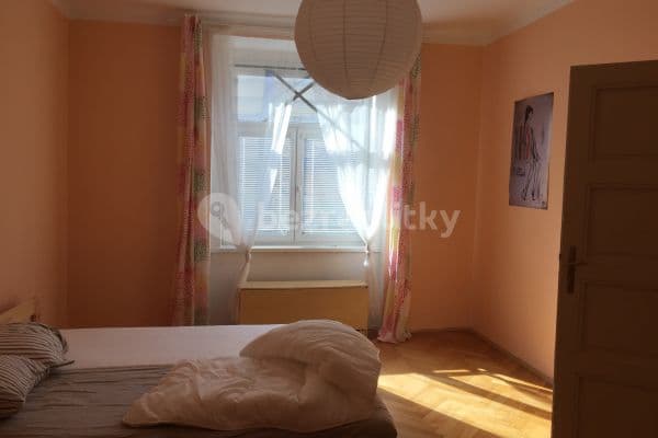 4 bedroom flat to rent, 112 m², Prague, Prague