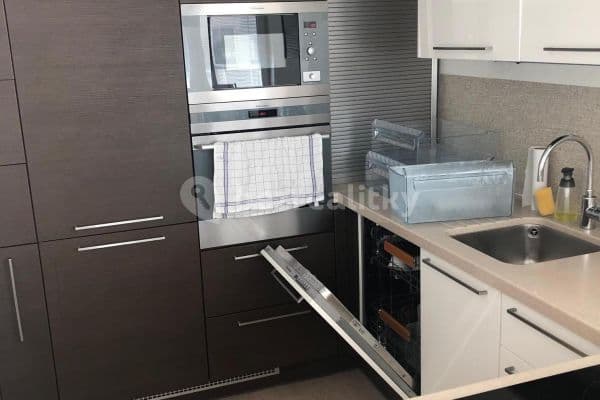 1 bedroom with open-plan kitchen flat to rent, 55 m², U Hostavického potoka, Hlavní město Praha 1 bedroom with open-plan kitchen flat to rent, 55 m², U Hostavického potoka, Hlavní město Praha