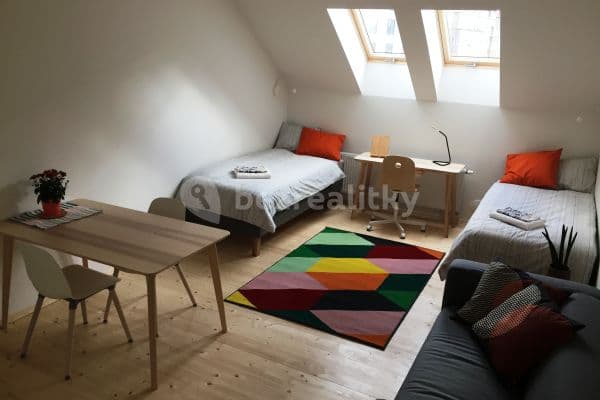 Studio flat to rent, 32 m², Dukelských hrdinů, Praha 7 Studio flat to rent, 32 m², Dukelských hrdinů, Praha 7