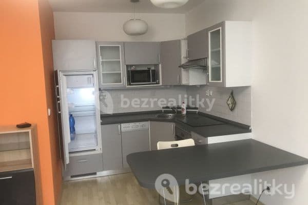 1 bedroom with open-plan kitchen flat to rent, 37 m², Přípotoční, Praha