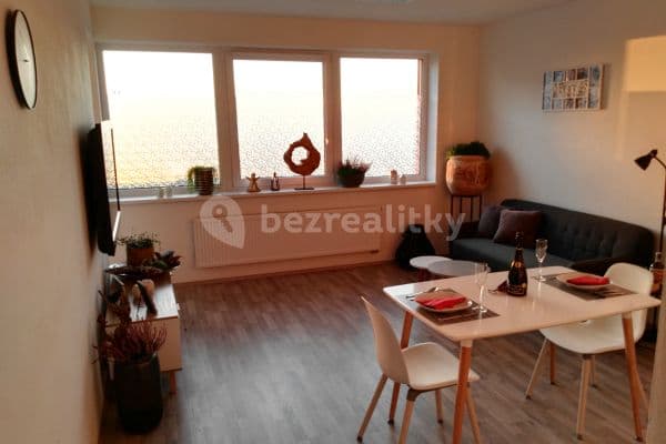 1 bedroom with open-plan kitchen flat to rent, 55 m², Zelinova, Zlín, Zlínský Region 1 bedroom with open-plan kitchen flat to rent, 55 m², Zelinova, Zlín, Zlínský Region
