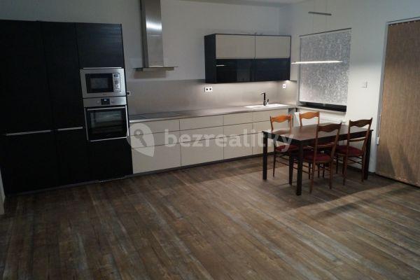 2 bedroom with open-plan kitchen flat to rent, 90 m², Suchdolská, Praha-Suchdol