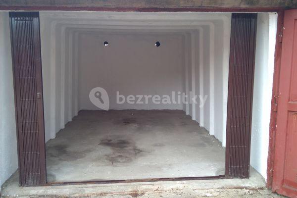 garage to rent, 18 m², Brno-město