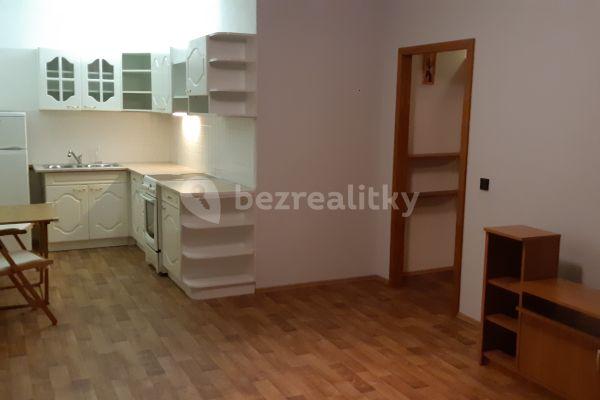 2 bedroom with open-plan kitchen flat to rent, 66 m², Vašíčkova, Kladno
