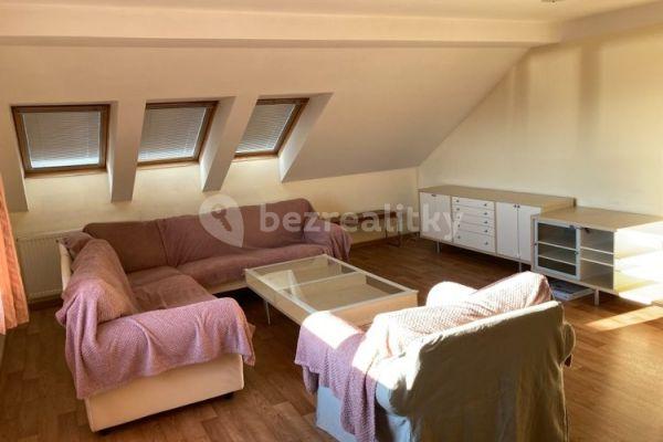 3 bedroom flat to rent, 125 m², Maxima Gorkého, 