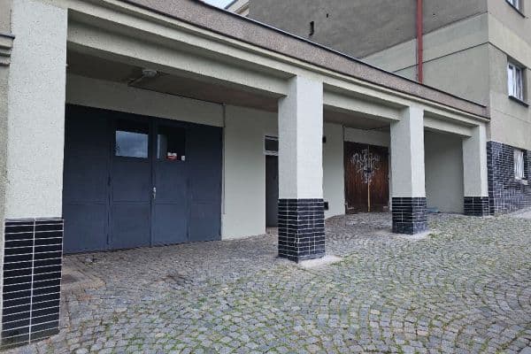 garage to rent, 90 m², Za Hládkovem, Praha 6 garage to rent, 90 m², Za Hládkovem, Praha 6