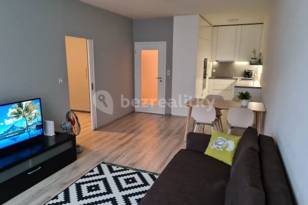 1 bedroom with open-plan kitchen flat to rent, 58 m², Pod radnicí, Praha 1 bedroom with open-plan kitchen flat to rent, 58 m², Pod radnicí, Praha