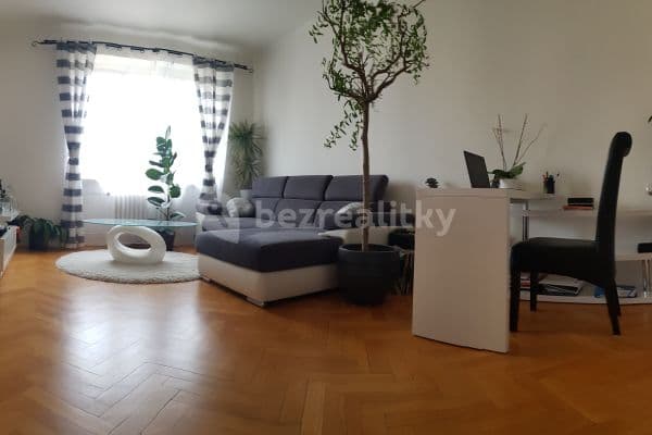 2 bedroom flat to rent, 70 m², Koněvova, 