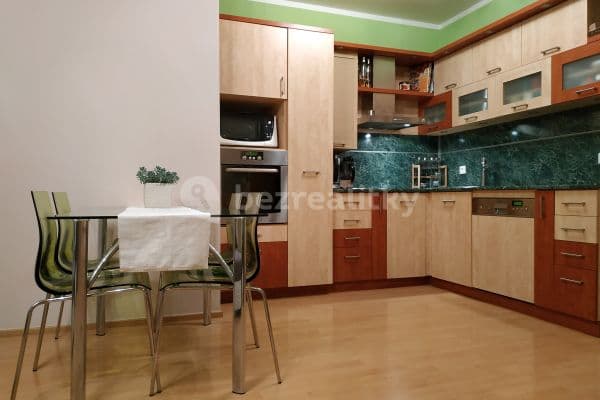 2 bedroom with open-plan kitchen flat to rent, 90 m², Krasická, Prostějov 2 bedroom with open-plan kitchen flat to rent, 90 m², Krasická, Prostějov
