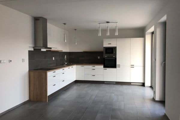 1 bedroom with open-plan kitchen flat to rent, 69 m², Na Sekyře, Rakovník, Středočeský Region 1 bedroom with open-plan kitchen flat to rent, 69 m², Na Sekyře, Rakovník, Středočeský Region
