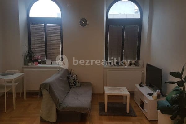1 bedroom with open-plan kitchen flat to rent, 45 m², Slovenská, Olomouc 1 bedroom with open-plan kitchen flat to rent, 45 m², Slovenská, Olomouc