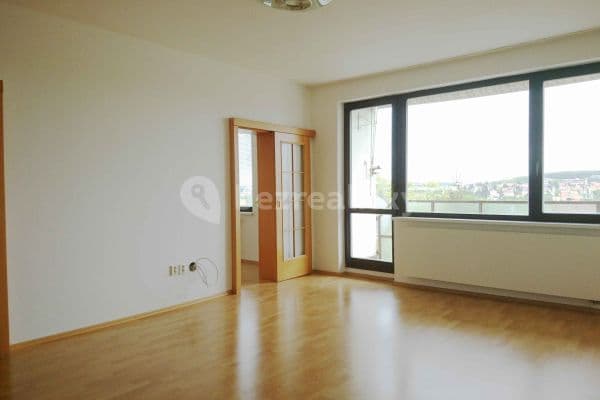 3 bedroom with open-plan kitchen flat to rent, 80 m², Pod Fialkou, Hlavní město Praha 3 bedroom with open-plan kitchen flat to rent, 80 m², Pod Fialkou, Hlavní město Praha