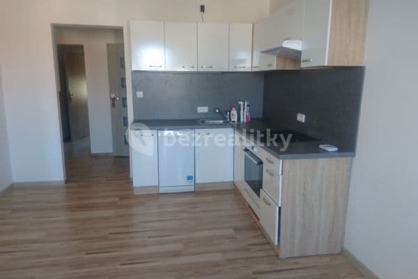 2 bedroom with open-plan kitchen flat to rent, 60 m², Bulharská, Pardubice 2 bedroom with open-plan kitchen flat to rent, 60 m², Bulharská, Pardubice