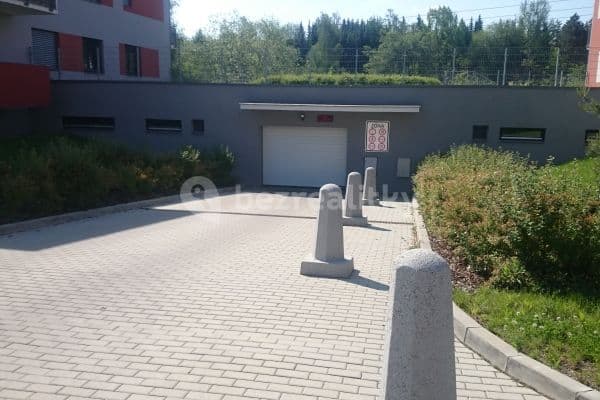 garage to rent, 13 m², Loosova, Praha 11 garage to rent, 13 m², Loosova, Praha 11