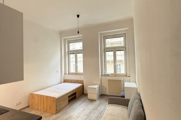 Studio flat to rent, 25 m², Ježkova, Praha Studio flat to rent, 25 m², Ježkova, Praha