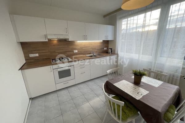 4 bedroom flat to rent, 83 m², Daňkova, Praha 4 bedroom flat to rent, 83 m², Daňkova, Praha