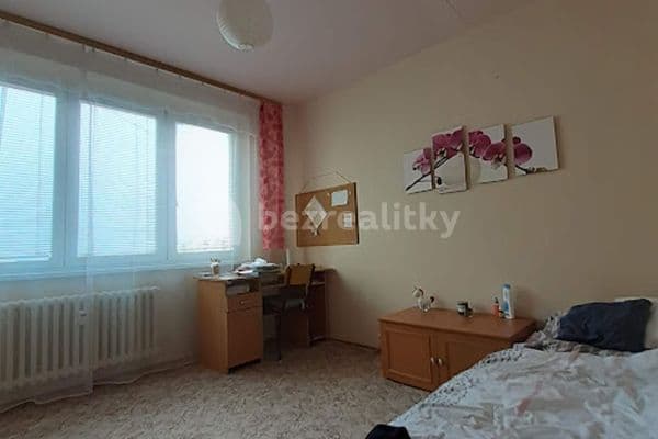 3 bedroom flat to rent, 70 m², Jírova, Brno