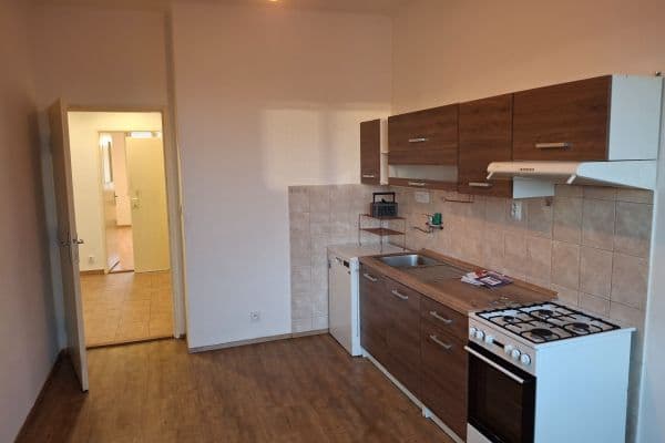 2 bedroom flat to rent, 74 m², Nad Šutkou, Hlavní město Praha 2 bedroom flat to rent, 74 m², Nad Šutkou, Hlavní město Praha