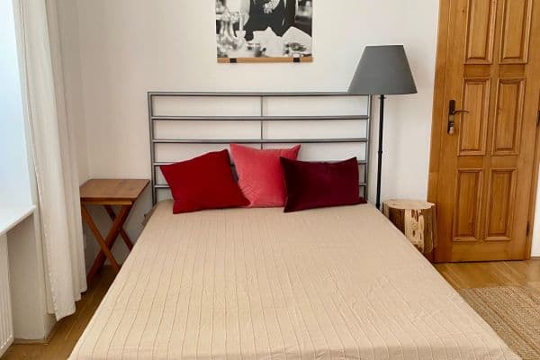 Small studio flat to rent, 25 m², Pod kaštany, Praha Small studio flat to rent, 25 m², Pod kaštany, Praha