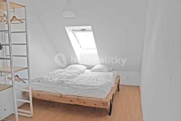 2 bedroom with open-plan kitchen flat to rent, 69 m², U Potoka, Jinočany, Středočeský Region