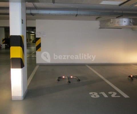 garage to rent, 13 m², Paťanka, Praha garage to rent, 13 m², Paťanka, Praha