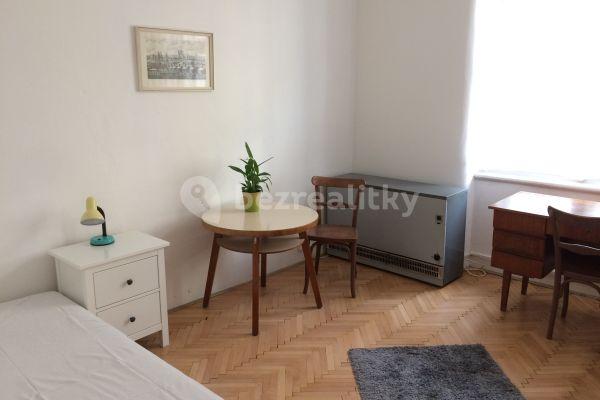 5 bedroom flat to rent, 16 m², Schnirchova, Praha